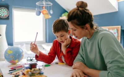Les erreurs à éviter quand son enfant étudie à la maison